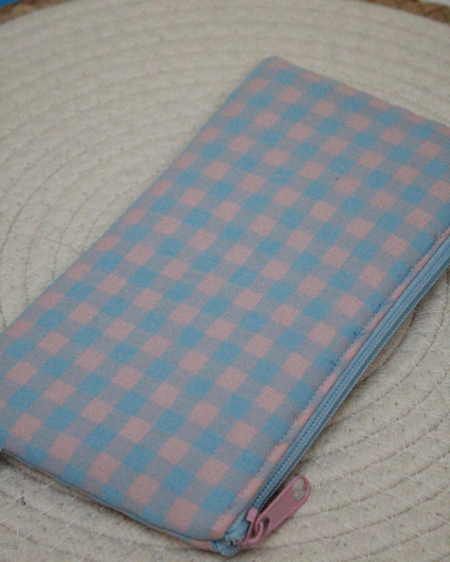 Estuche plano Vichy azul / rosa