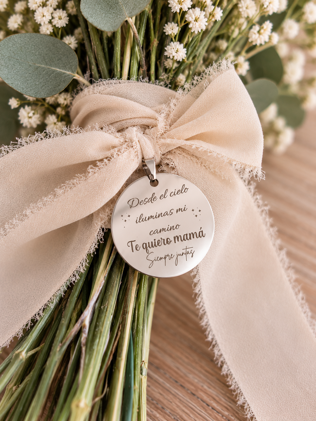 Medalla para ramo de novia personalizada 25 mm