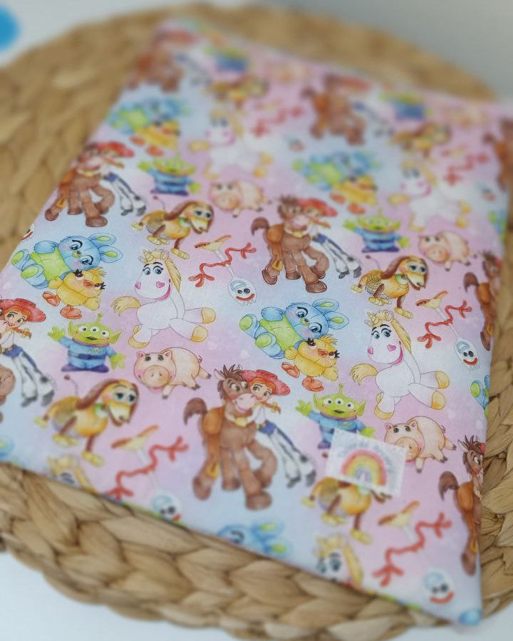 Funda literaria Toy story rosa
