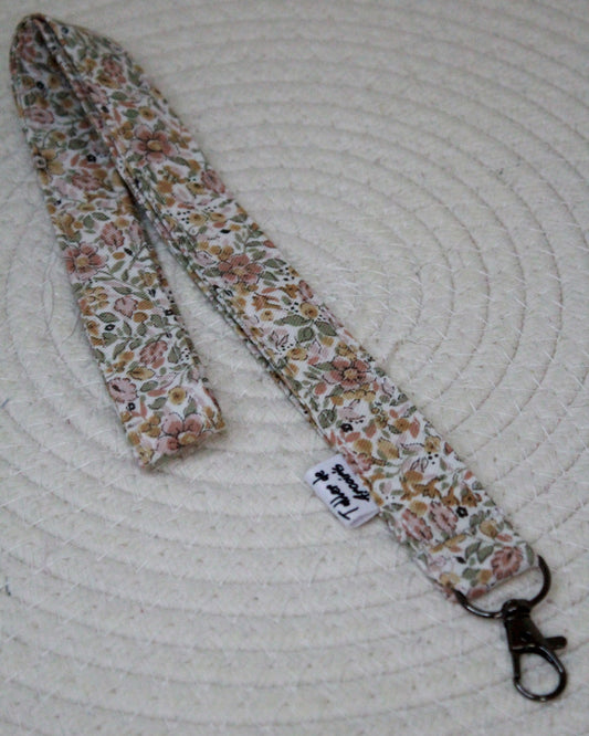 Cuelga todo floral beige