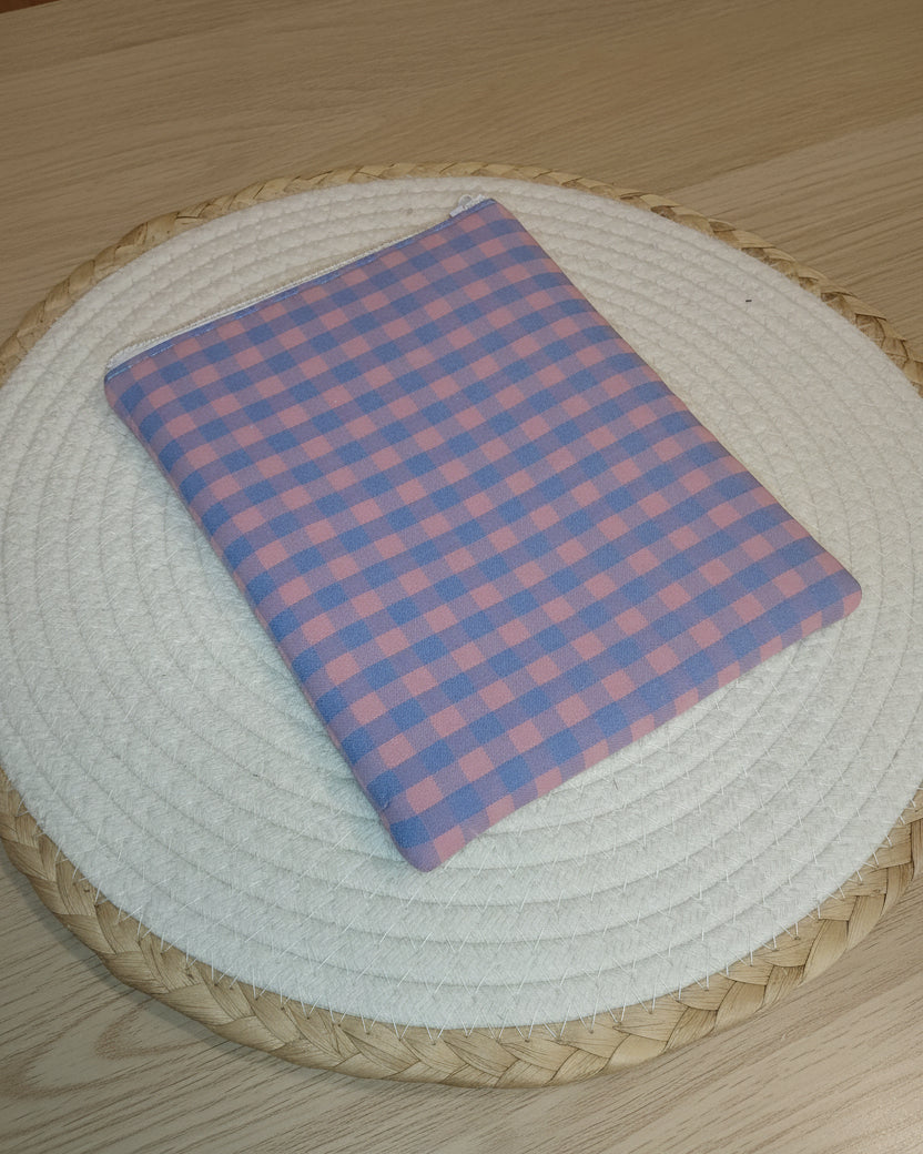 Funda literaria vichy malva azul
