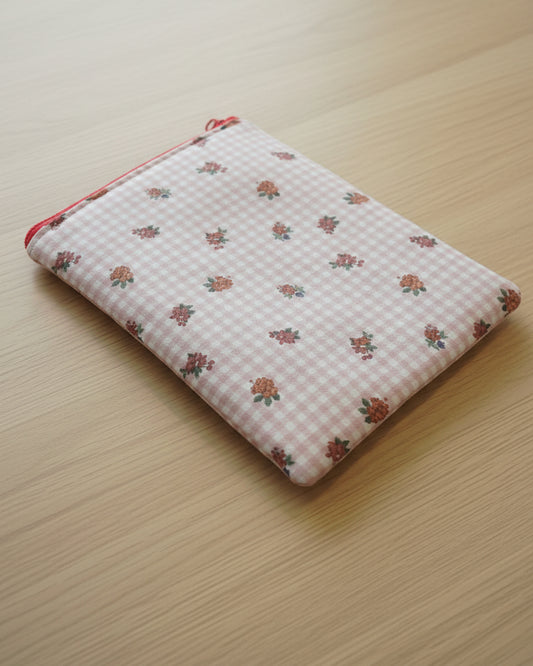 Funda literaria Vichy rosa floral