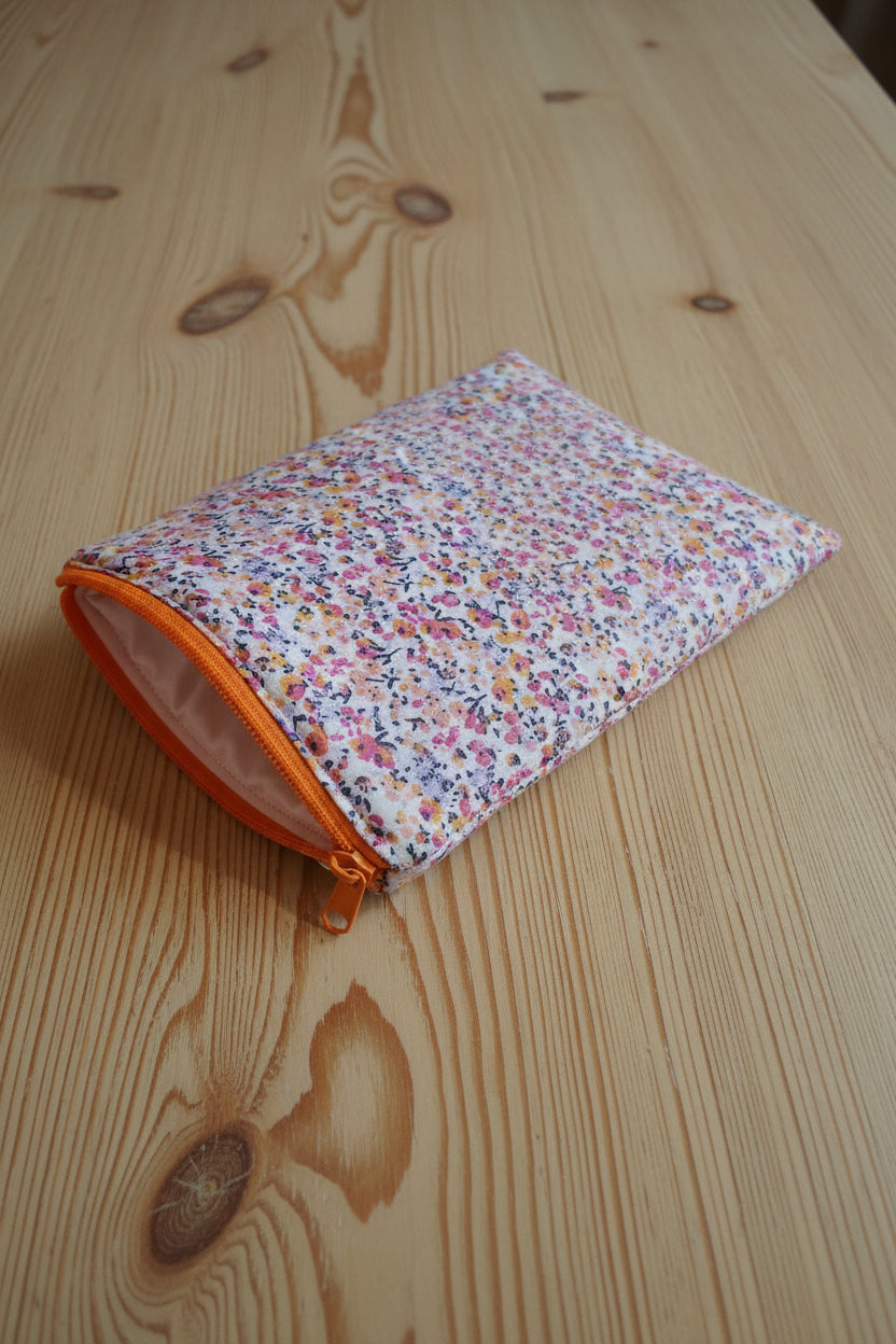 Funda literaria floral naranja